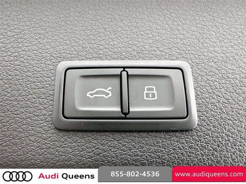 Used 2021 Audi e-tron Premium image 11