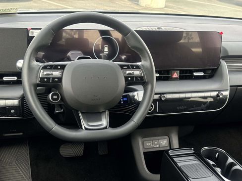 New 2026 Hyundai Ioniq 5 SEL image 6