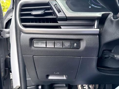Used 2023 Kia Telluride EX X-Line AWD/4WD image 40