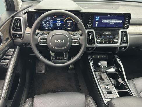 Used 2023 Kia Sorento SX Prestige AWD/4WD image 13