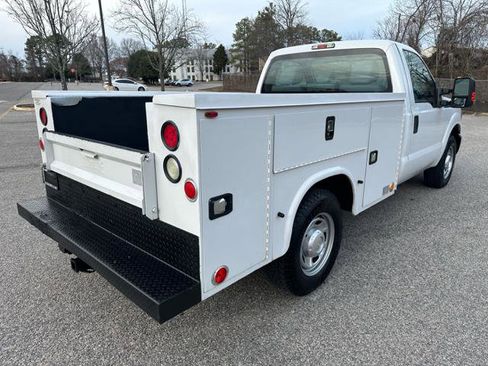 Used 2016 Ford F250 XL w/ Power Equipment Group image 4