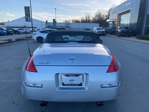 Used 2007 Nissan 350Z Grand Touring image 3