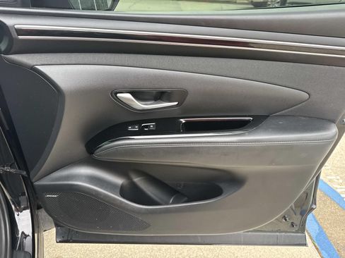 Used 2022 Hyundai Tucson Limited FWD image 13