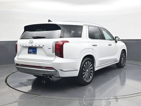 Used 2024 Hyundai Palisade Calligraphy AWD/4WD image 6