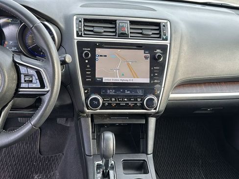 Used 2019 Subaru Outback 3.6R Limited image 21