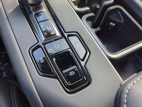 New 2026 Lexus TX 500h AWD image 25