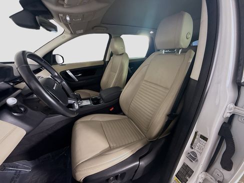 Used 2020 Land Rover Discovery Sport S image 22