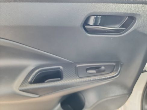 Used 2022 Nissan Versa S FWD image 38
