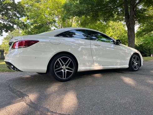 Used 2017 Mercedes-Benz E 400 4MATIC Coupe image 5
