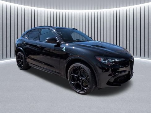 Used 2024 Alfa Romeo Stelvio Quadrifoglio AWD/4WD image 2