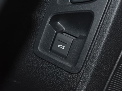 Certified 2025 Audi Q3 2.0T Premium Plus w/ Premium Plus Package image 7