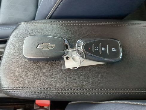 Used 2023 Chevrolet Bolt EUV LT w/ Convenience Package image 27