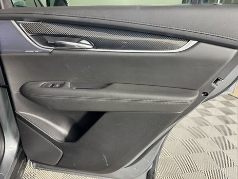 Used 2024 Cadillac XT6 Sport w/ Technology Package AWD/4WD image 31