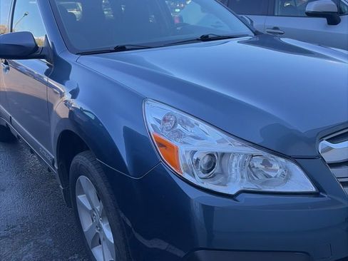 Used 2014 Subaru Outback 2.5i Premium image 10