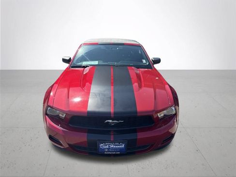 Used 2010 Ford Mustang Premium RWD image 2