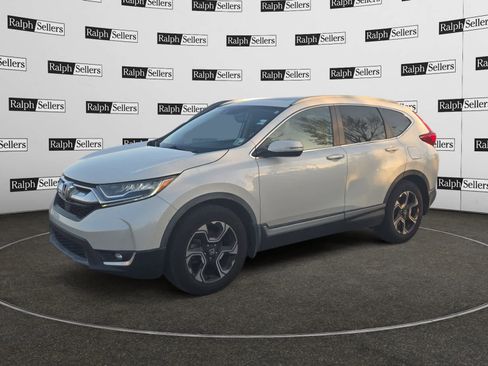 Used 2017 Honda CR-V Touring image 2