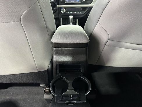 Used 2016 Toyota Corolla LE image 26