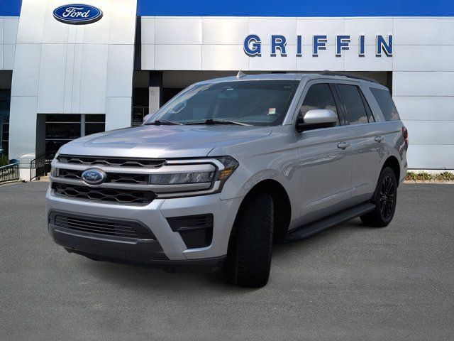Used 2024 Ford Expedition XLT RWD image 11