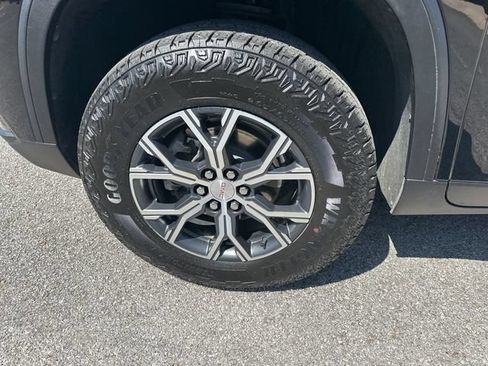 Used 2025 GMC Acadia AT4 AWD/4WD image 5