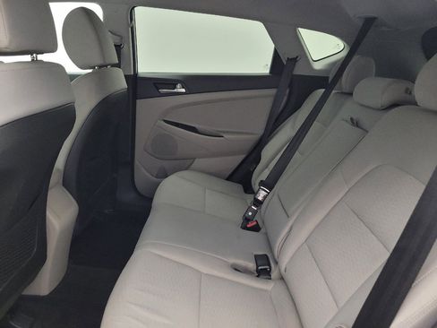 Used 2019 Hyundai Tucson Value FWD image 18