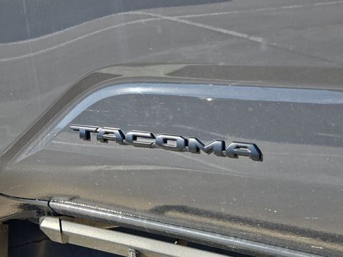 Used 2024 Toyota Tacoma TRD Off-Road image 11