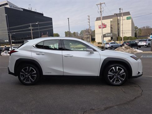 Used 2022 Lexus UX 250h image 6