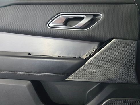 Used 2021 Land Rover Range Rover Velar R-Dynamic S image 12