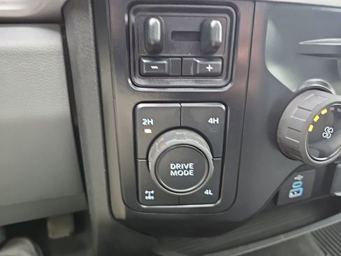 Used 2024 Ford F250 XLT w/ XLT Premium Package image 19