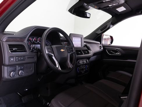 Used 2024 Chevrolet Suburban LS w/ Driver Alert Package RWD image 18