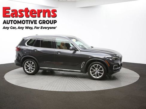 Used 2022 BMW X5 xDrive40i w/ Premium Package AWD/4WD image 52