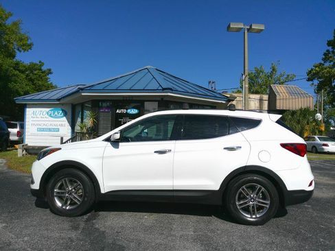 Used 2018 Hyundai Santa Fe Sport FWD image 11