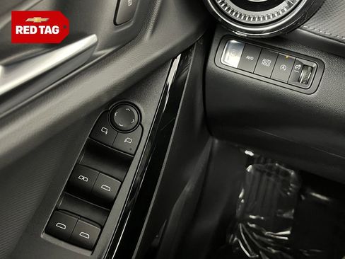 New 2026 Chevrolet Equinox LT w/ Convenience Package II image 17