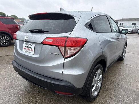 Used 2017 Honda HR-V EX image 7