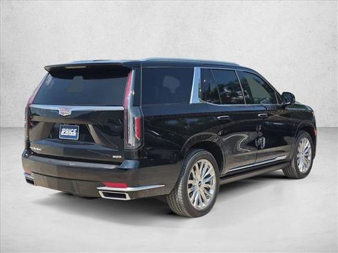Used 2024 Cadillac Escalade Premium Luxury w/ Performance Package AWD/4WD image 4