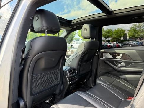 Used 2021 Mercedes-Benz GLS 450 4MATIC image 28