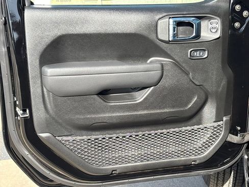 New 2026 Jeep Gladiator Sport image 10