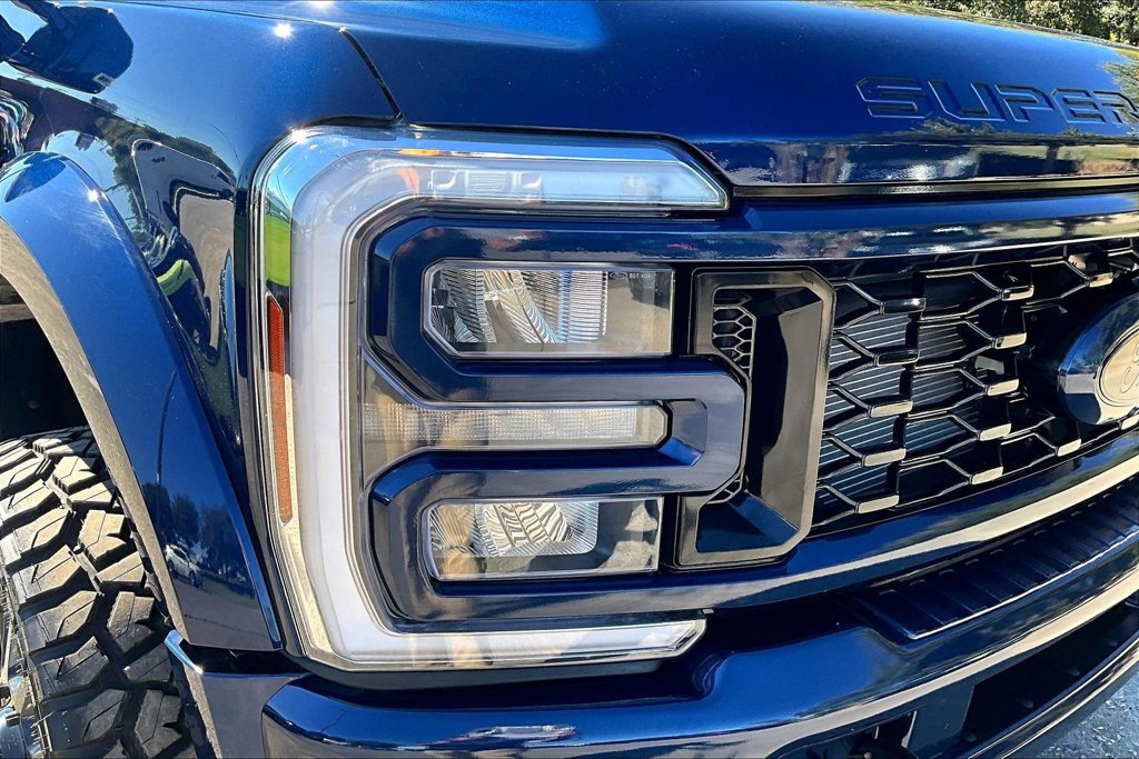 Used 2027 Ford F450 Lariat AWD/4WD image 36