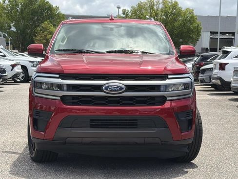 Used 2022 Ford Expedition Max XLT RWD image 2