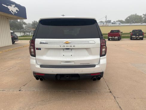 Used 2021 Chevrolet Tahoe Premier AWD/4WD image 4
