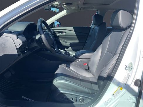 Used 2023 Honda Accord EX-L image 9