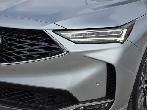 Used 2026 Acura MDX w/ Advance Package image 7