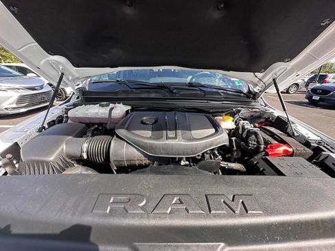 Used 2025 RAM 1500 Laramie AWD/4WD image 16