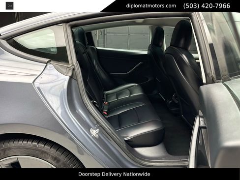 Used 2023 Tesla Model 3 Standard Range image 21