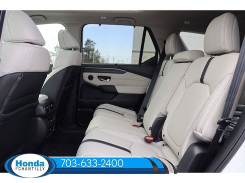 New 2026 Honda Pilot Touring image 32