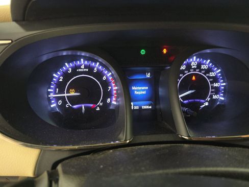 Used 2016 Toyota Avalon Limited w/ Toyota Safety Sense Package image 10