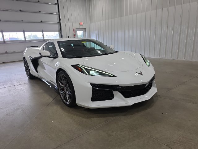 Used 2023 Chevrolet Corvette Z06 RWD image 2