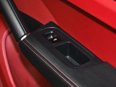 Used 2021 Porsche Cayenne image 17