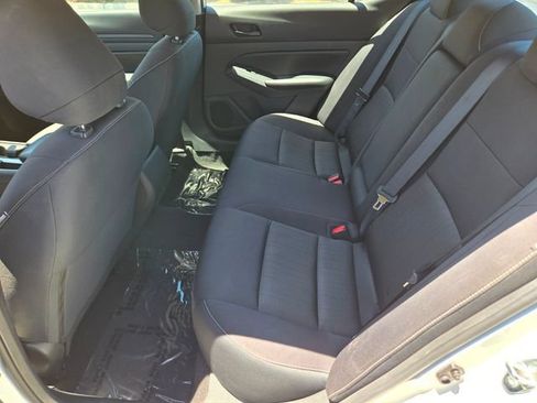 Used 2024 Nissan Altima 2.5 S FWD image 14