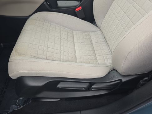 Used 2024 Honda HR-V LX image 27