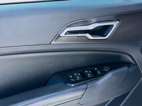 Used 2024 Kia Sportage EX image 17